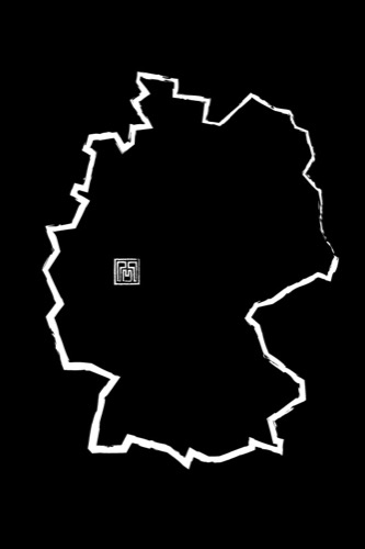 Brush stroke outline of Germany map with Manufabo logo marking Bad Berleburg, highlighting the brand origin