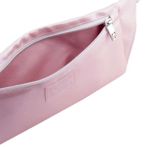 belt bag frontside opened up with manufabo M zipper in metallic rose jpg