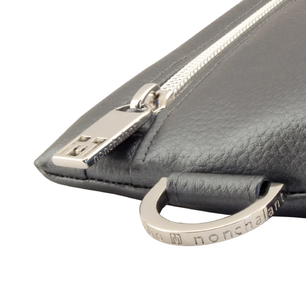 manufabo-hardware-details-nonchalant-zipper-and-d-ring-on-bag-in-metallic-dark-slate-gray