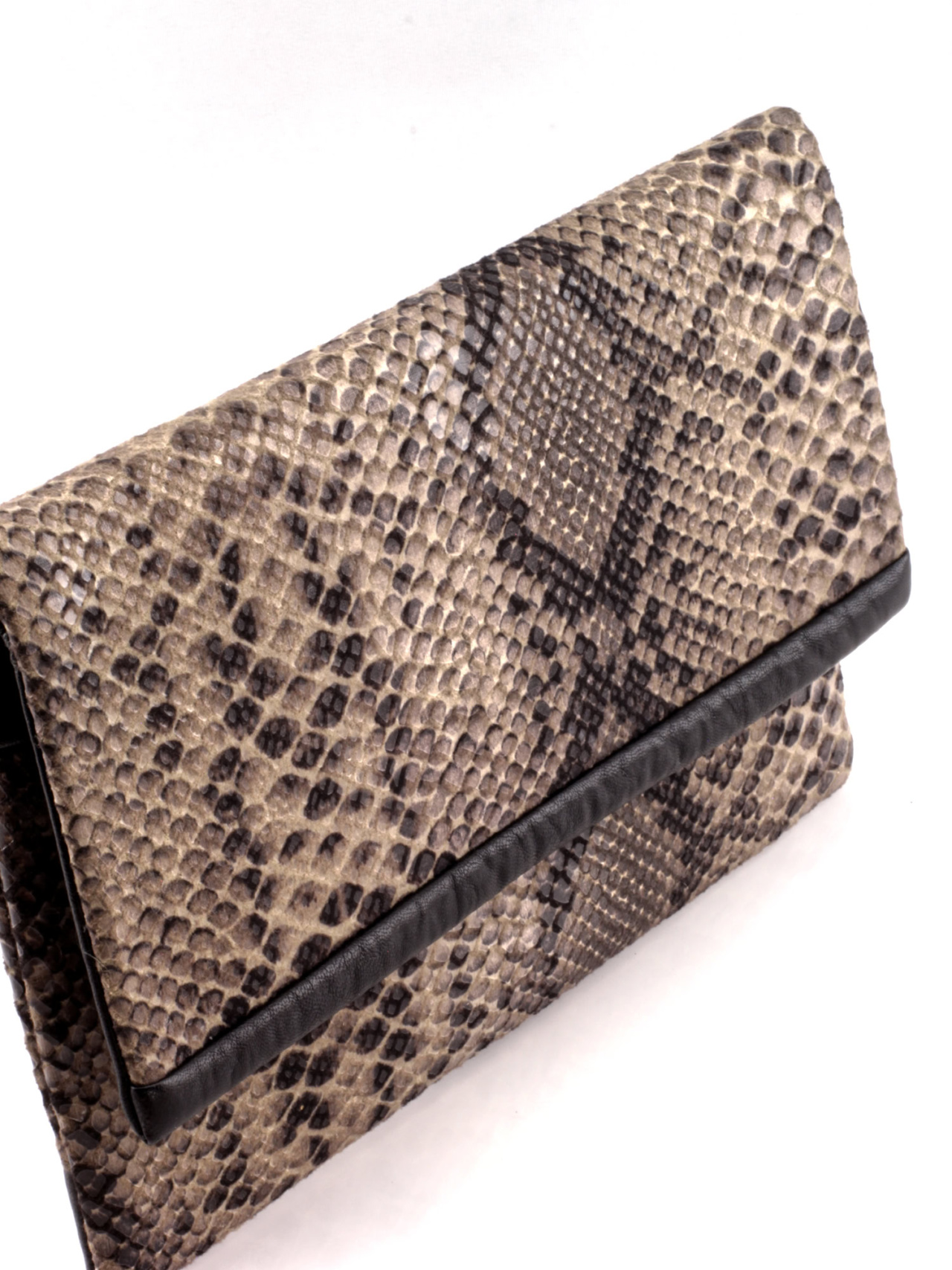 Manufabo Clutch Faux Snake Leather Green Snakehide side