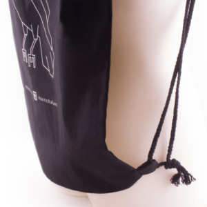 manufabo white raven on nonchalant black drawstring bag details